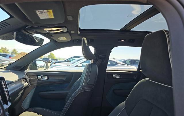 Used 2023 Volvo XC40 Recharge Ultimate AWD/4WD image 10
