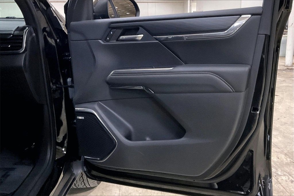 Used 2024 GMC Acadia Elevation image 22