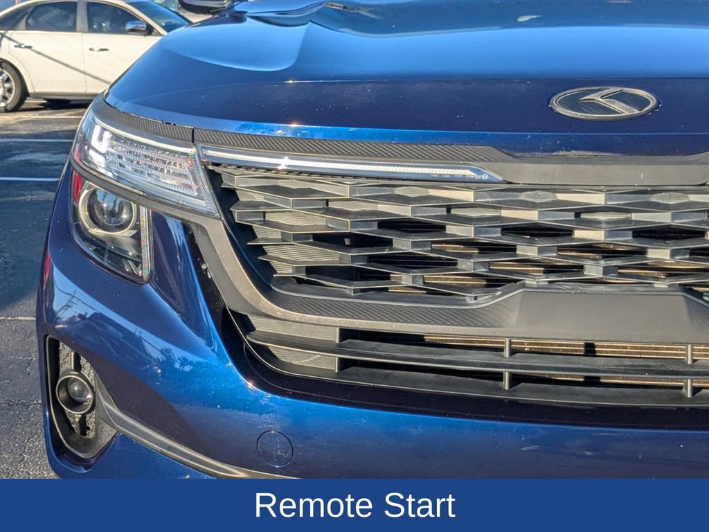 Used 2021 Kia Seltos EX image 11