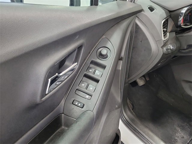 Used 2018 Chevrolet Trax LT w/ Driver Confidence Package image 7