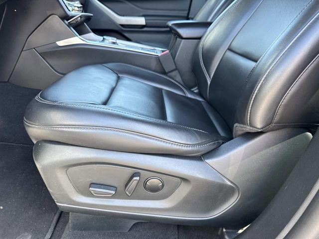 Certified 2023 Ford Explorer XLT w/ Equipment Group 202A image 17
