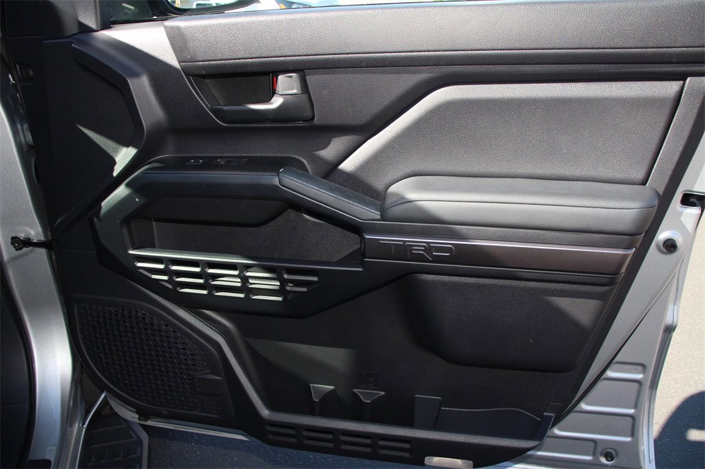 Used 2025 Toyota 4Runner TRD Off-Road Premium w/ Tow Technology Package image 27