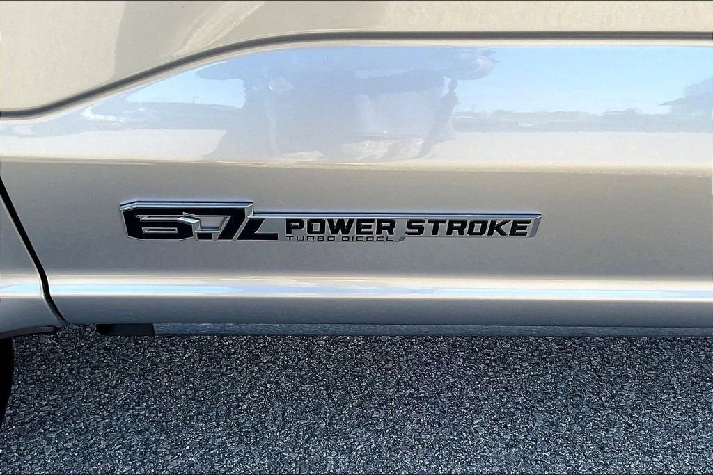 Certified 2024 Ford F250 Platinum w/ FX4 Off-Road Package image 25