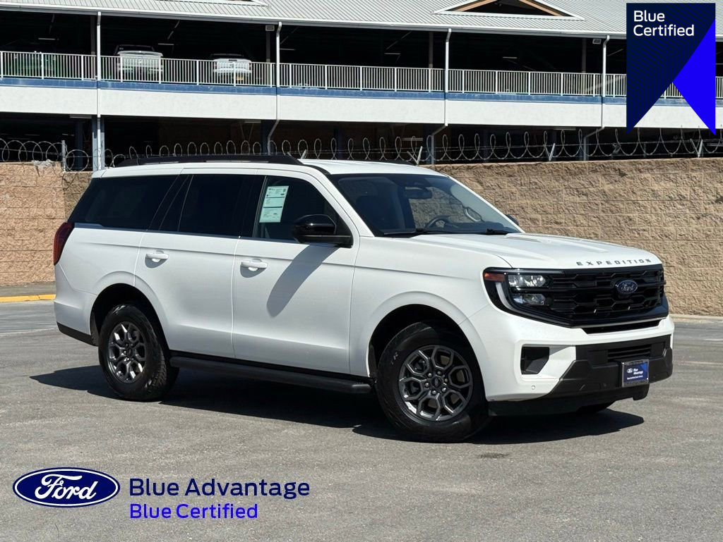 Certified 2025 Ford Expedition Active image 1