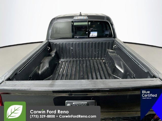 Used 2022 Toyota Tacoma SR5 w/ Technology Package AWD/4WD image 8
