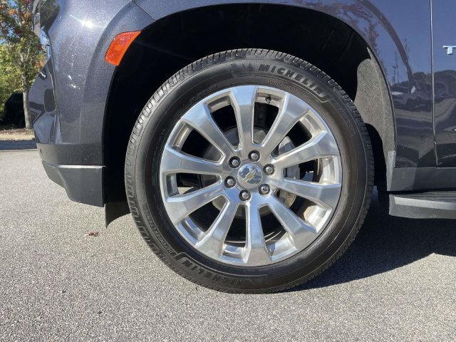 Used 2023 Chevrolet Tahoe Premier w/ Premium Package 2 AWD/4WD image 9