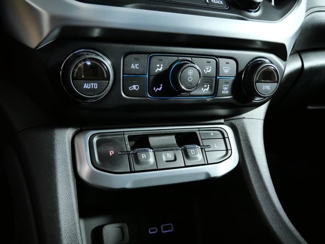 Used 2021 GMC Acadia SLT w/ Technology Package AWD/4WD image 19