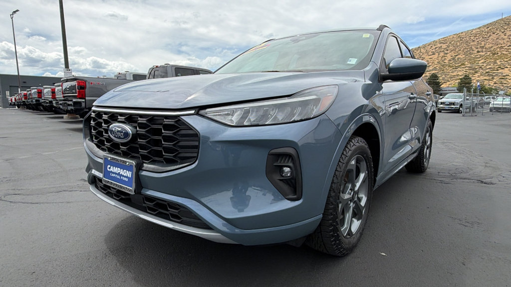 Certified 2023 Ford Escape ST-Line Select w/ Tech Pack #1 AWD/4WD image 7