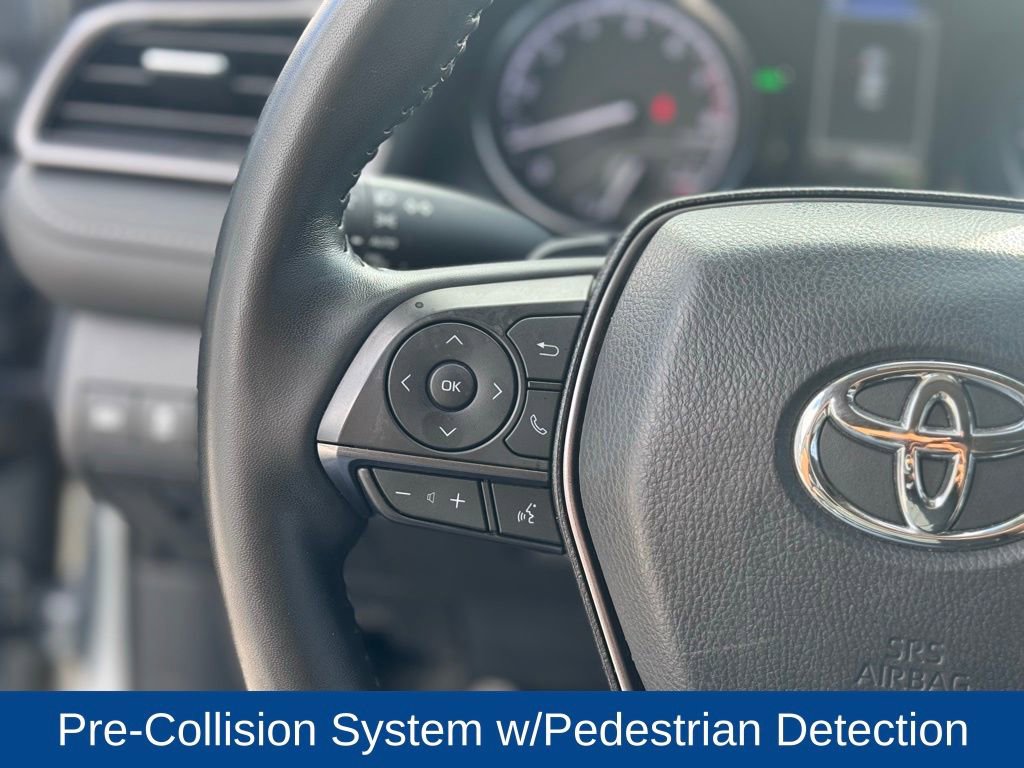 Used 2023 Toyota Camry SE image 12