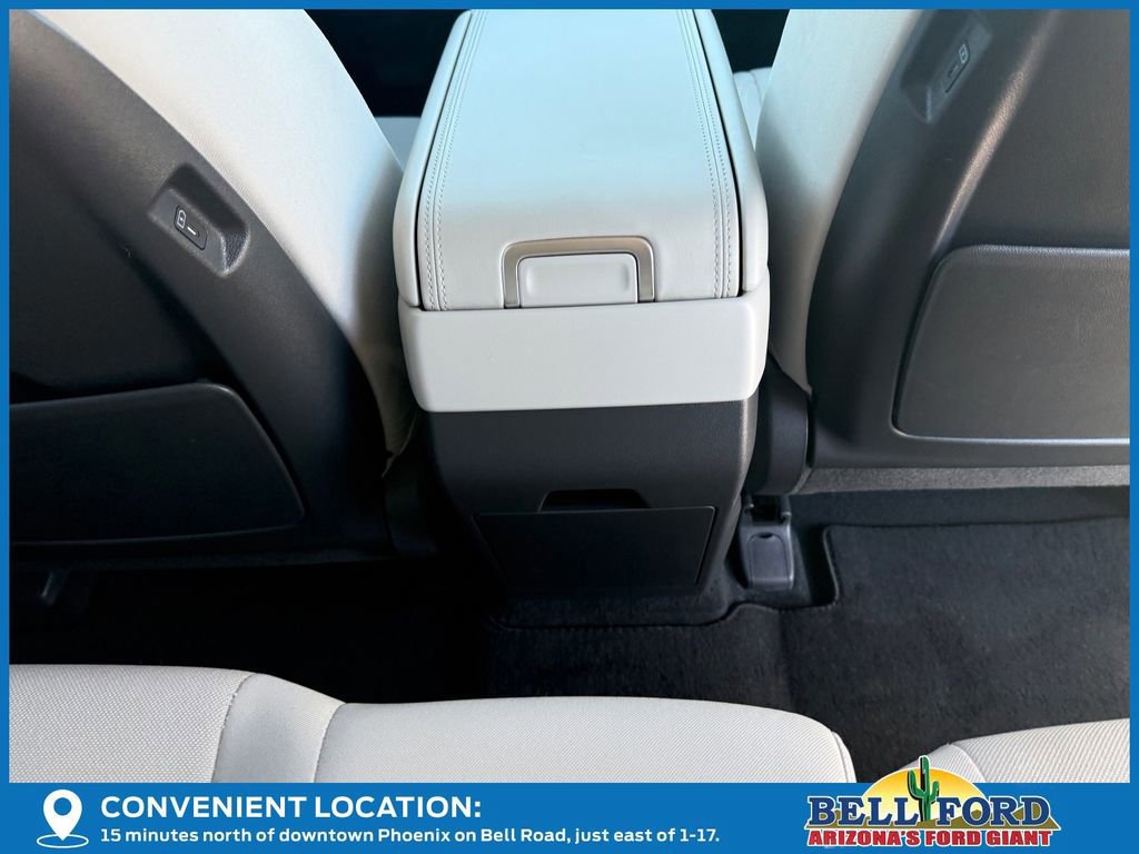 Used 2025 Hyundai Santa Fe SE image 13