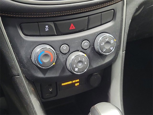 Used 2018 Chevrolet Trax LT w/ Driver Confidence Package image 17