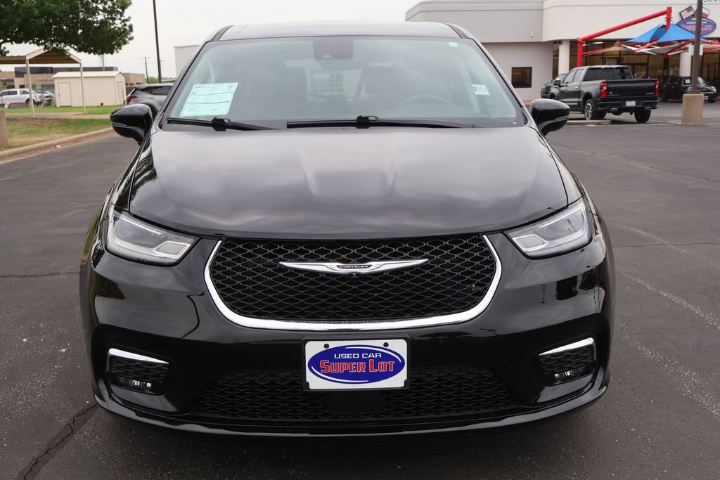 Used 2024 Chrysler Pacifica Touring-L FWD image 10