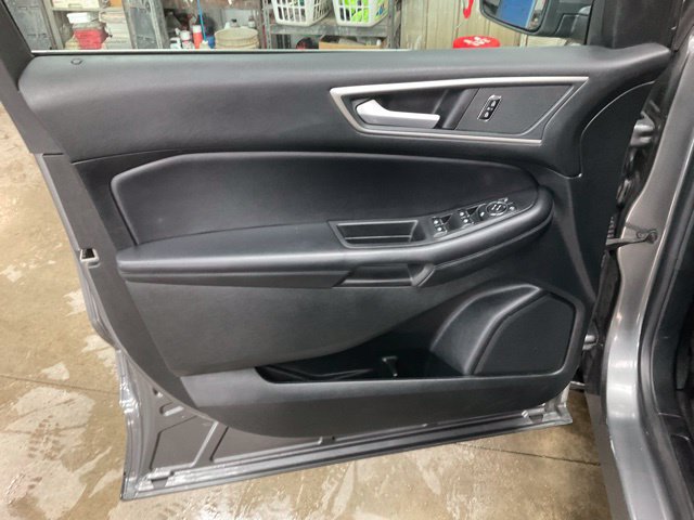 Certified 2023 Ford Edge SEL w/ Convenience Package AWD/4WD image 5