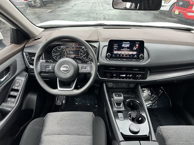 Used 2023 Nissan Rogue SV AWD/4WD image 14