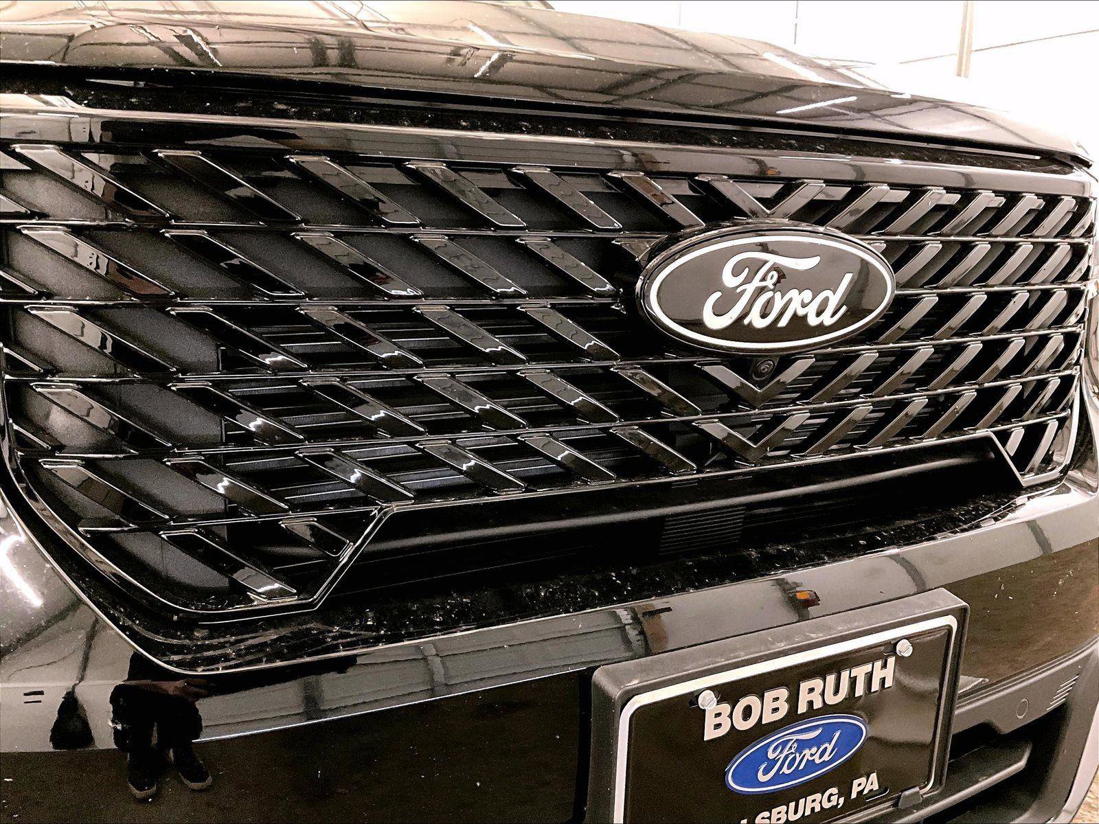 Certified 2025 Ford Maverick Lariat w/ Black Appearance Package image 29