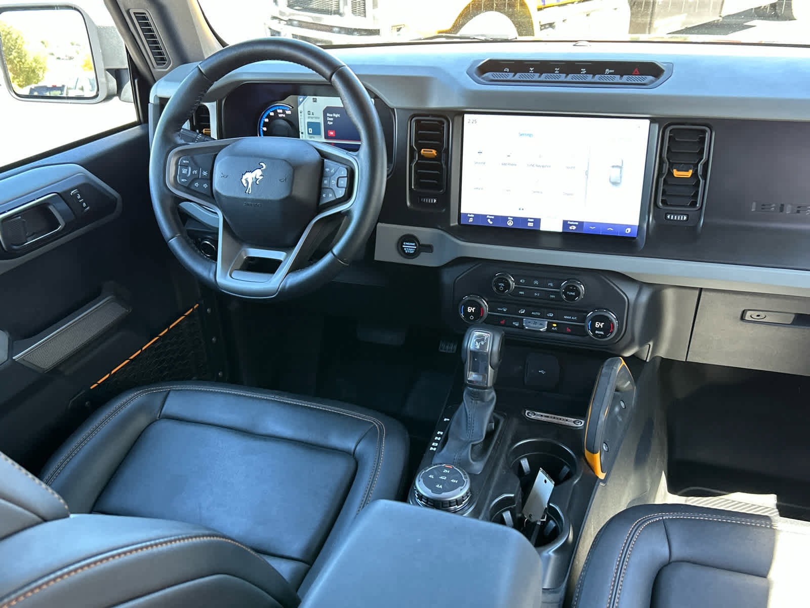 Certified 2023 Ford Bronco Badlands image 25