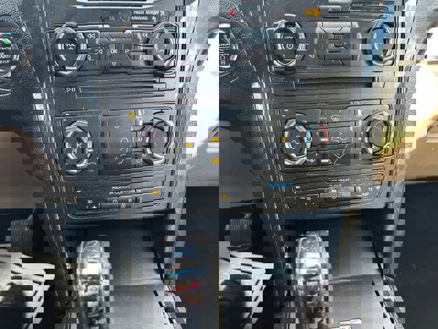 Certified 2017 Ford Explorer XLT image 28