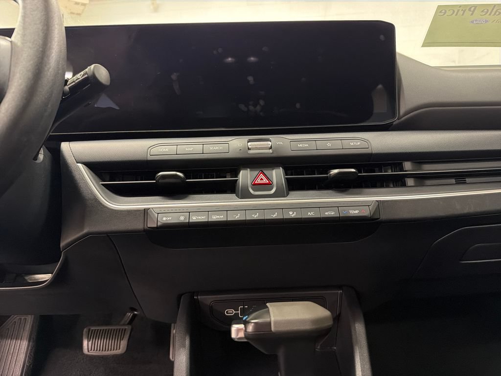 Used 2025 Kia K4 FWD image 23