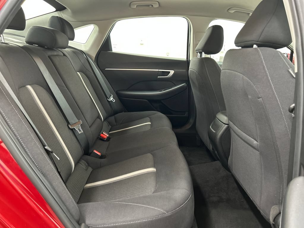 Used 2025 Hyundai Sonata SEL FWD image 17