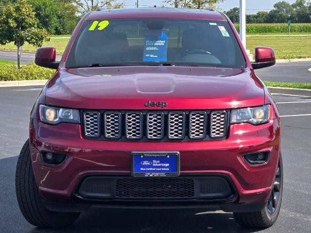 Used 2019 Jeep Grand Cherokee Altitude AWD/4WD image 3