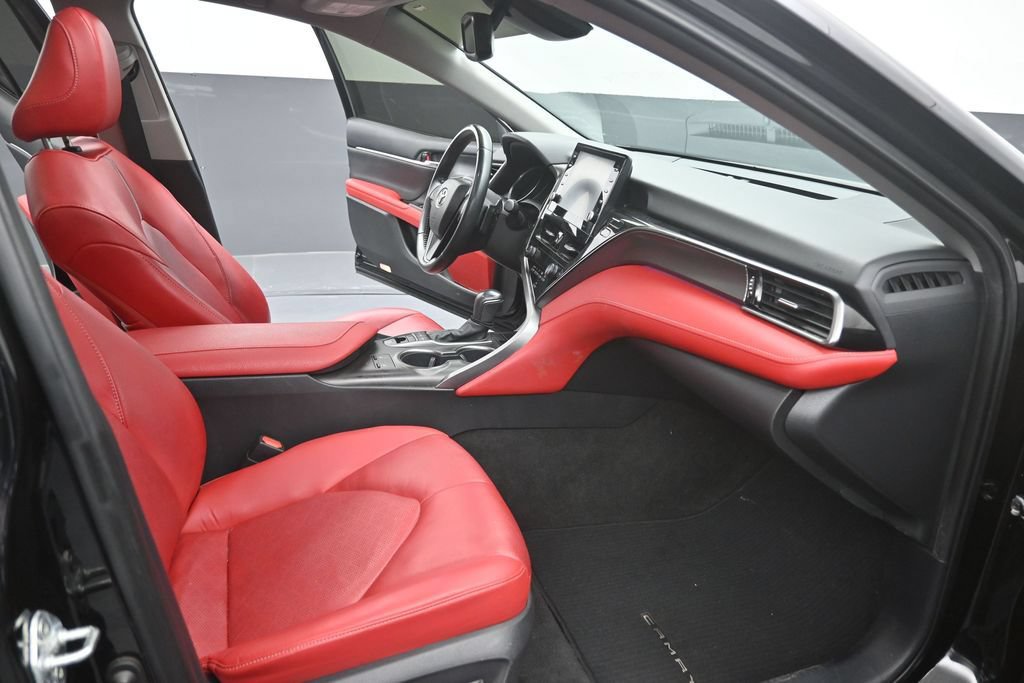Used 2022 Toyota Camry XSE FWD image 16