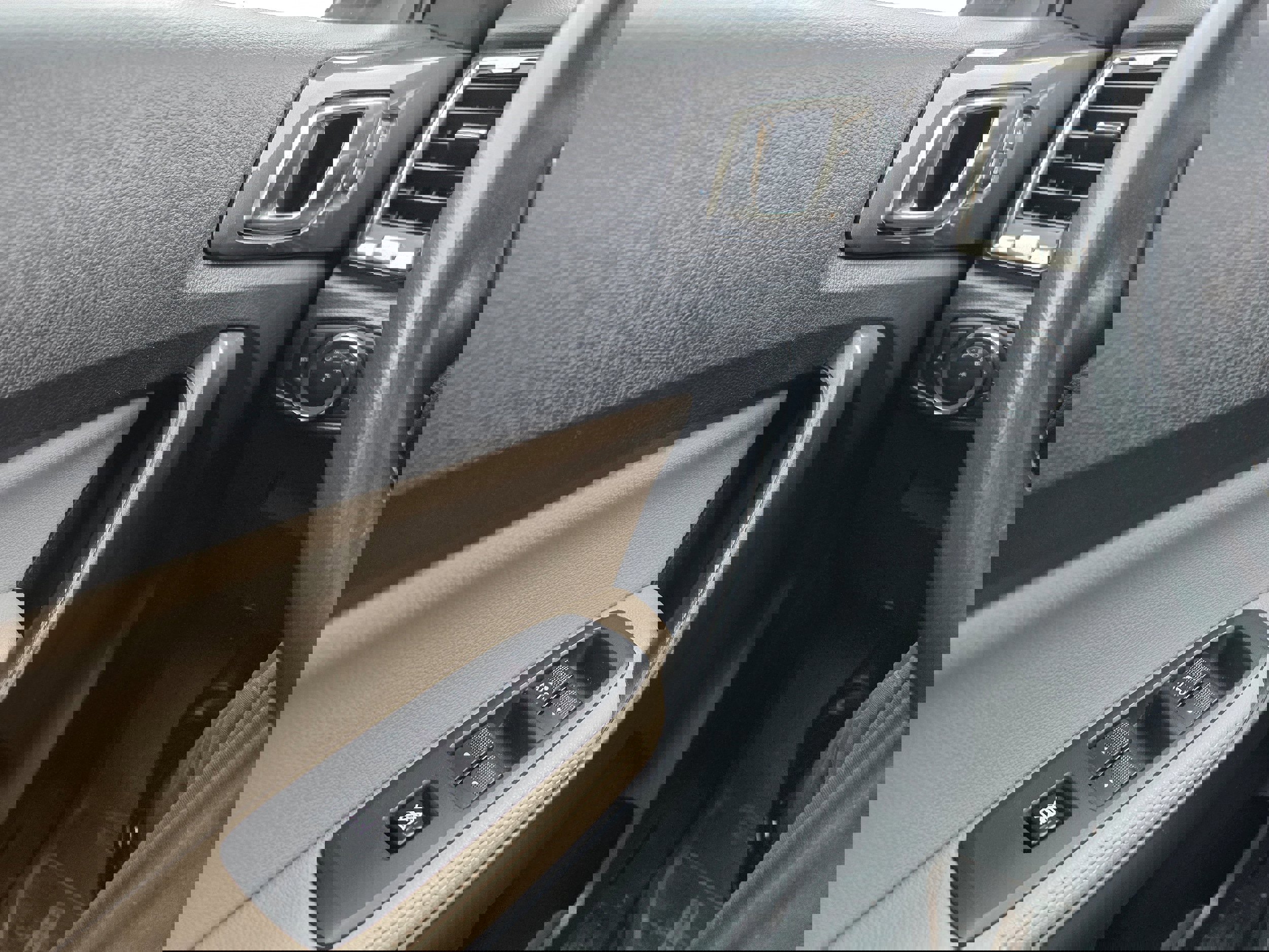 Certified 2023 Ford Ranger Lariat w/ Equipment Group 501A High image 19