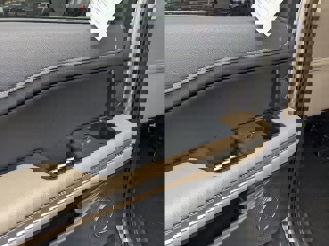 Certified 2024 Ford Expedition Limited image 28