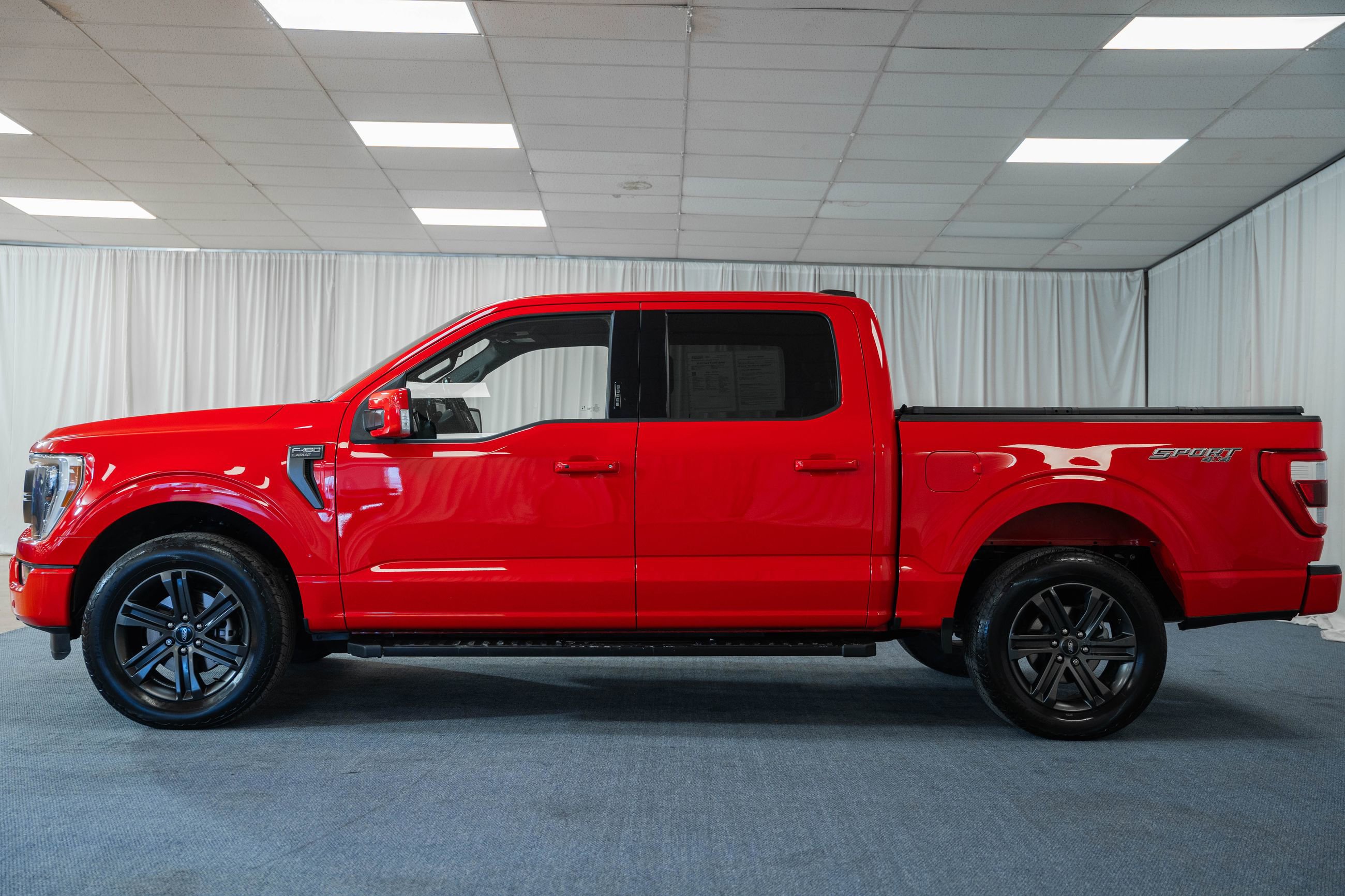 Certified 2022 Ford F150 Lariat w/ Equipment Group 502A High image 5