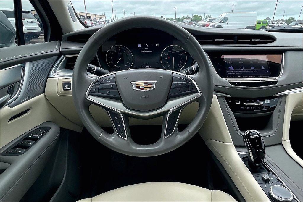 Used 2023 Cadillac XT5 Premium Luxury w/ Technology Package FWD image 8