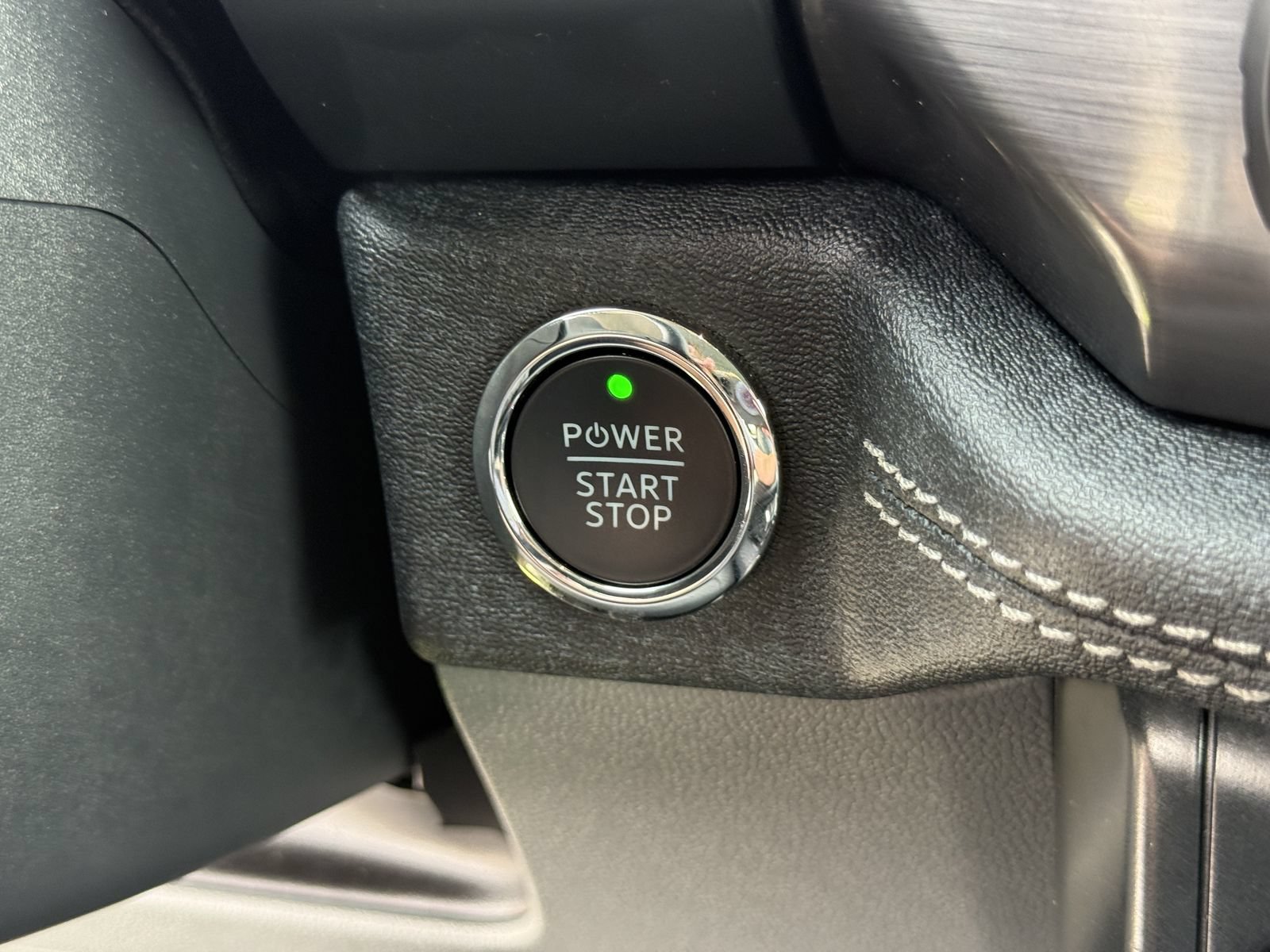 Certified 2025 Ford F150 Lightning Flash AWD/4WD image 34