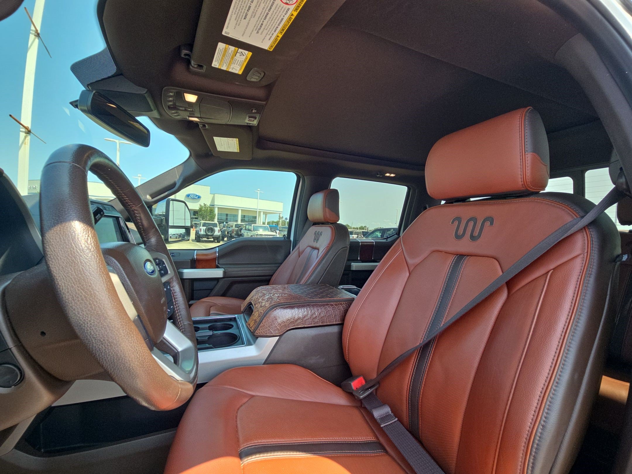 Certified 2022 Ford F250 King Ranch w/ King Ranch Ultimate Package AWD/4WD image 17