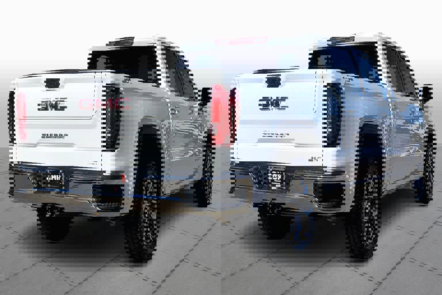 Used 2022 GMC Sierra 1500 SLT w/ SLT Convenience Package image 12