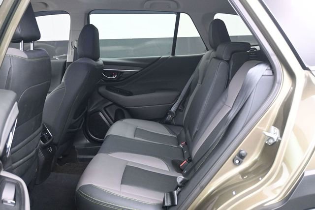 Used 2025 Subaru Outback Onyx Edition AWD/4WD image 5