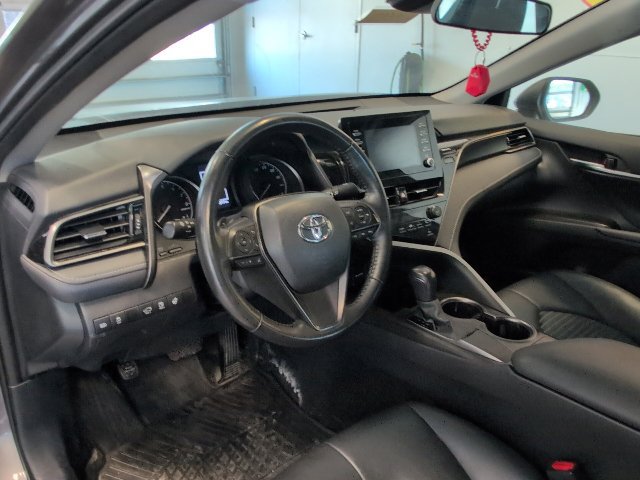 Used 2024 Toyota Camry SE FWD image 10
