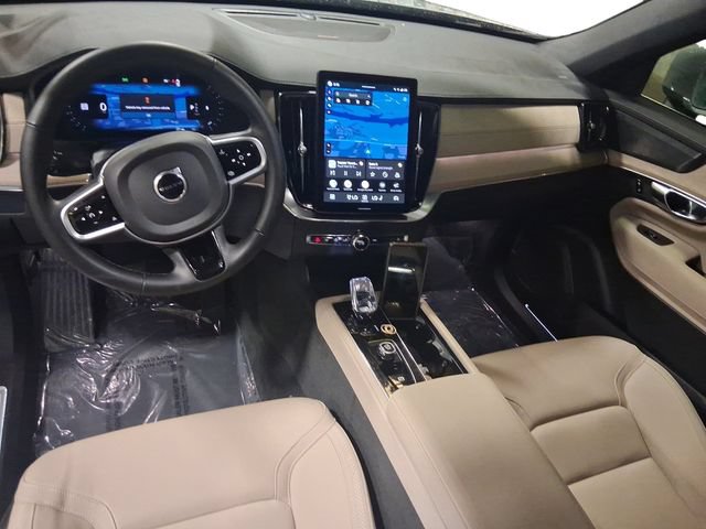 Used 2025 Volvo XC90 B6 Plus AWD/4WD image 12