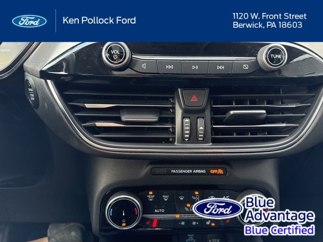 Certified 2022 Ford Escape Titanium w/ Class II Trailer Tow Package image 23