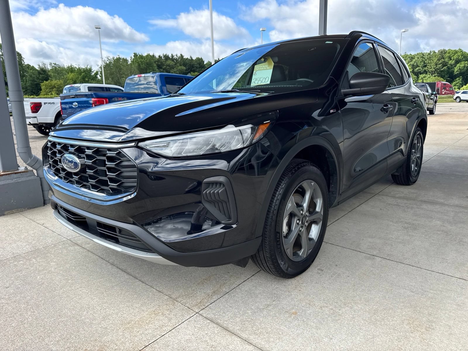 Certified 2025 Ford Escape ST-Line w/ Tech Pack #1 AWD/4WD image 3