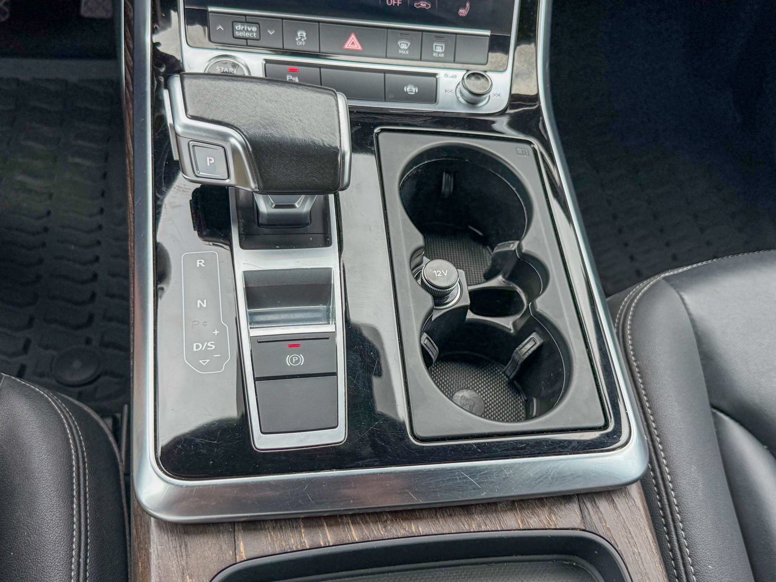 Used 2021 Audi Q8 Premium w/ Black Optic Package AWD/4WD image 26