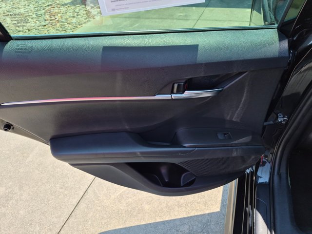 Used 2021 Toyota Camry SE w/ Convenience Package FWD image 27