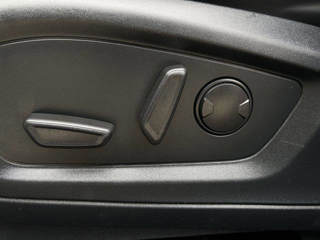 Certified 2022 Ford Explorer XLT w/ Equipment Group 202A image 25