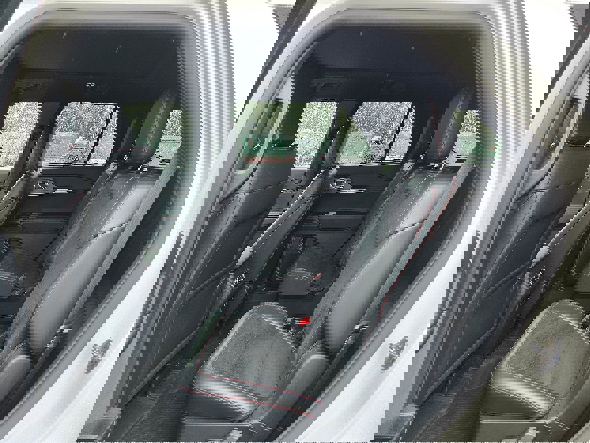 Certified 2025 Ford Explorer ST image 11