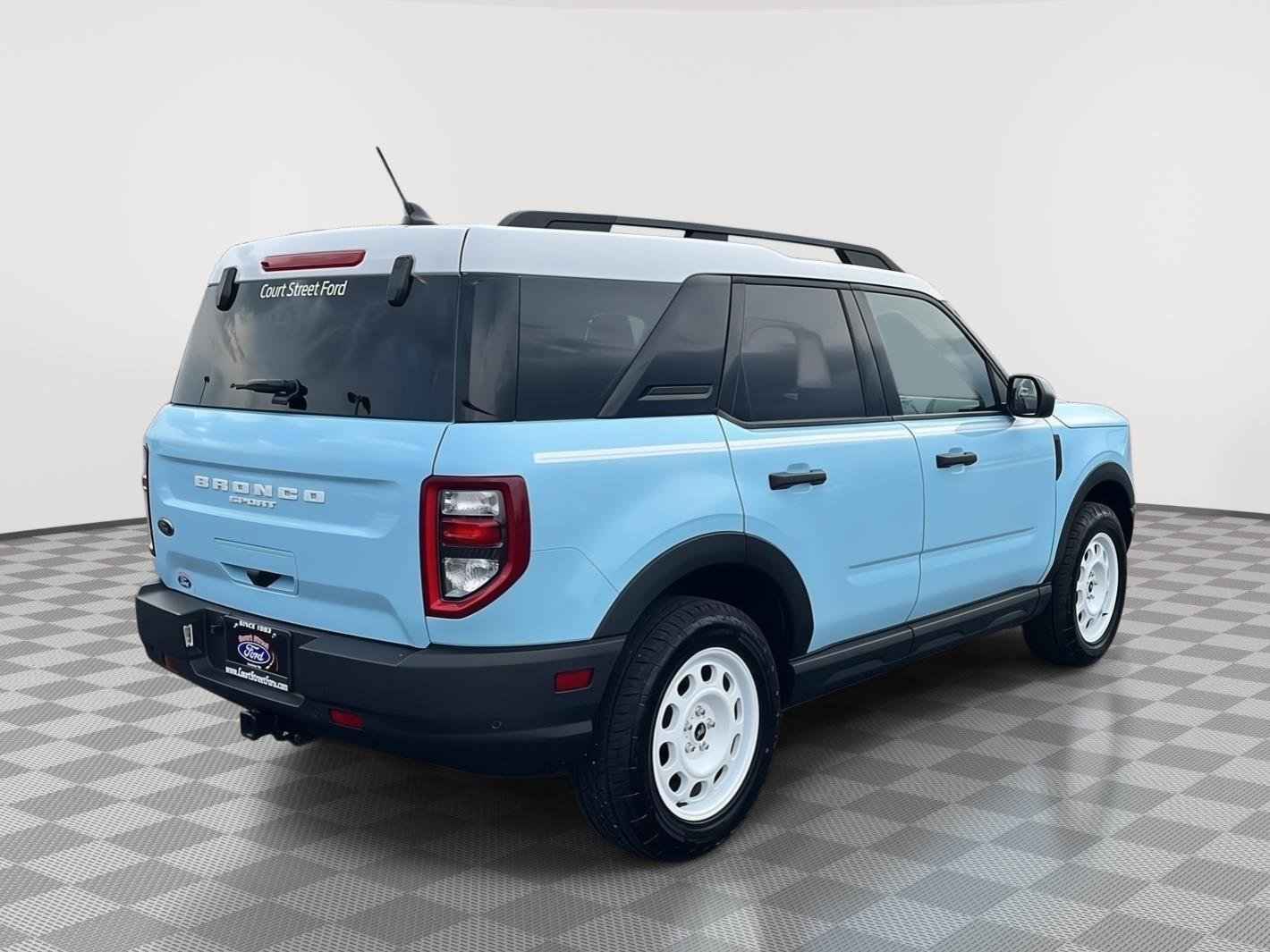 Certified 2024 Ford Bronco Sport Heritage w/ Heritage Convenience Package AWD/4WD image 5