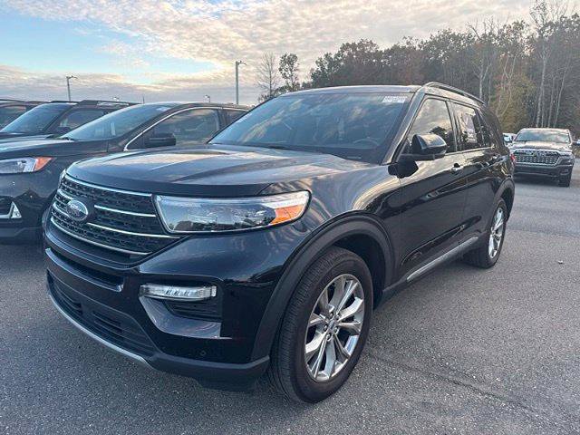 Certified 2023 Ford Explorer XLT w/ Equipment Group 202A AWD/4WD image 2