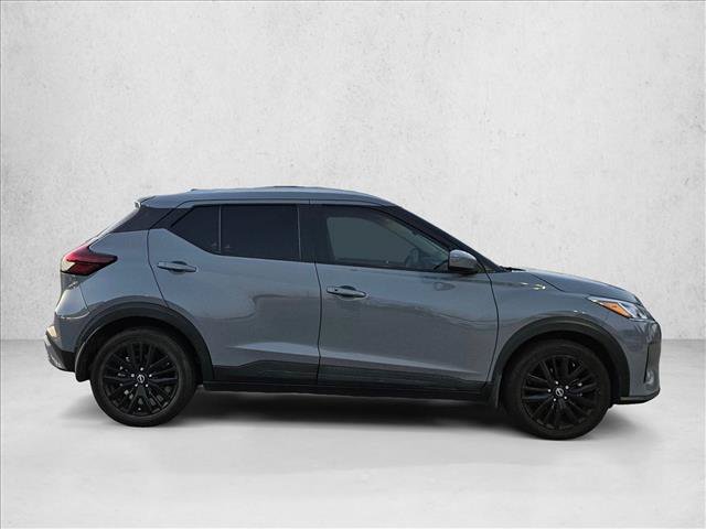 Used 2023 Nissan Kicks SV FWD image 4