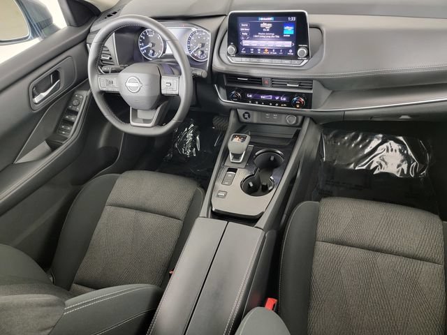 Used 2026 Nissan Rogue SV FWD image 33