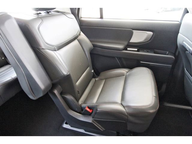 Certified 2025 Ford Expedition Active AWD/4WD image 10