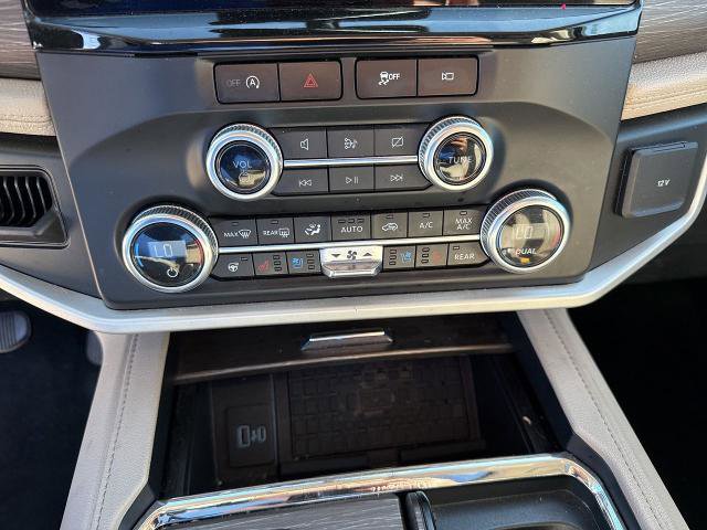 Certified 2024 Ford Expedition Limited image 26