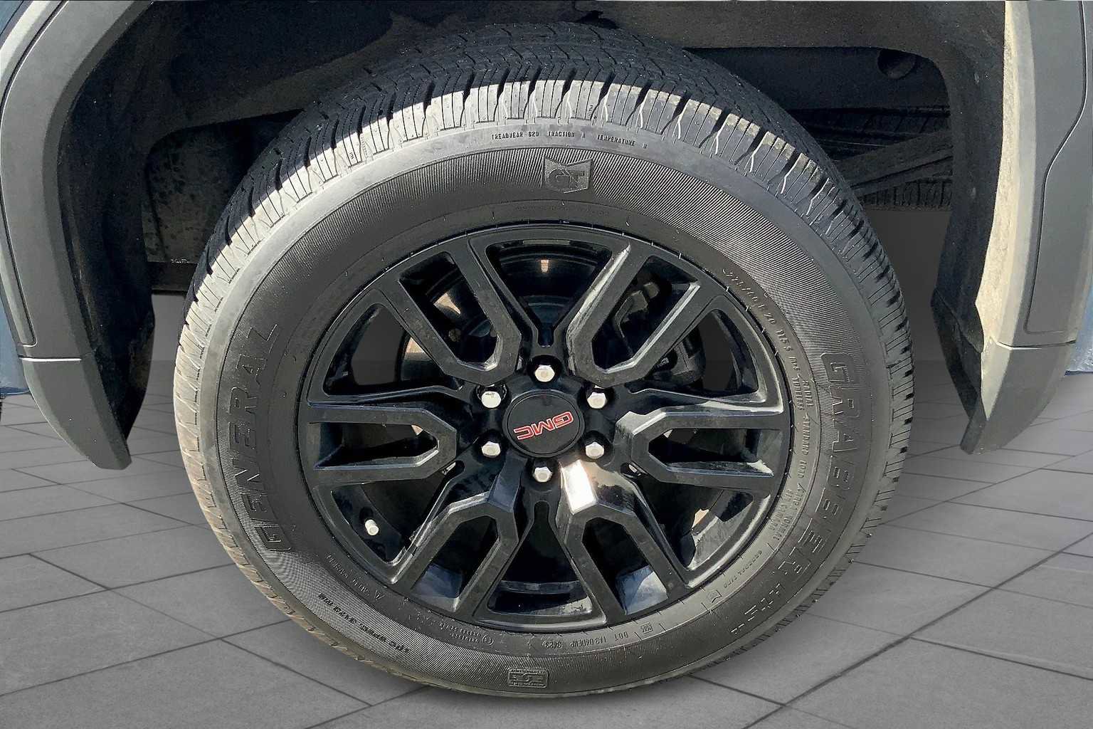 Used 2024 GMC Sierra 1500 Pro w/ Graphite Edition AWD/4WD image 10