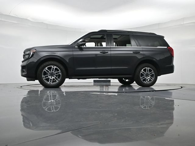 Certified 2025 Ford Expedition Active AWD/4WD image 40