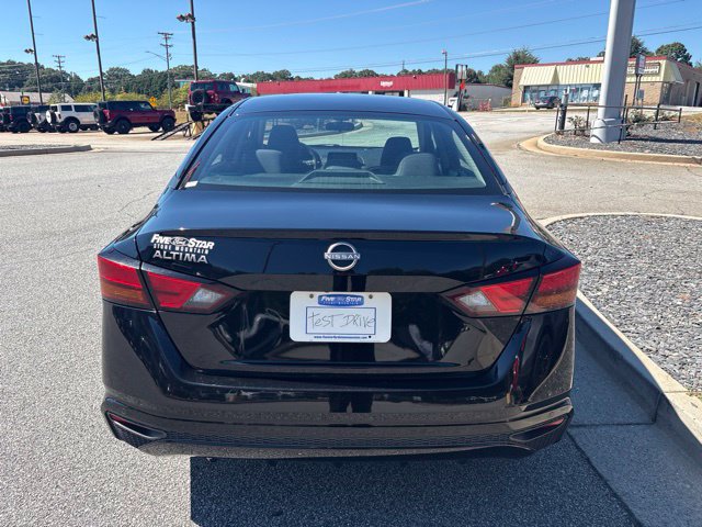 Used 2023 Nissan Altima 2.5 S FWD image 7